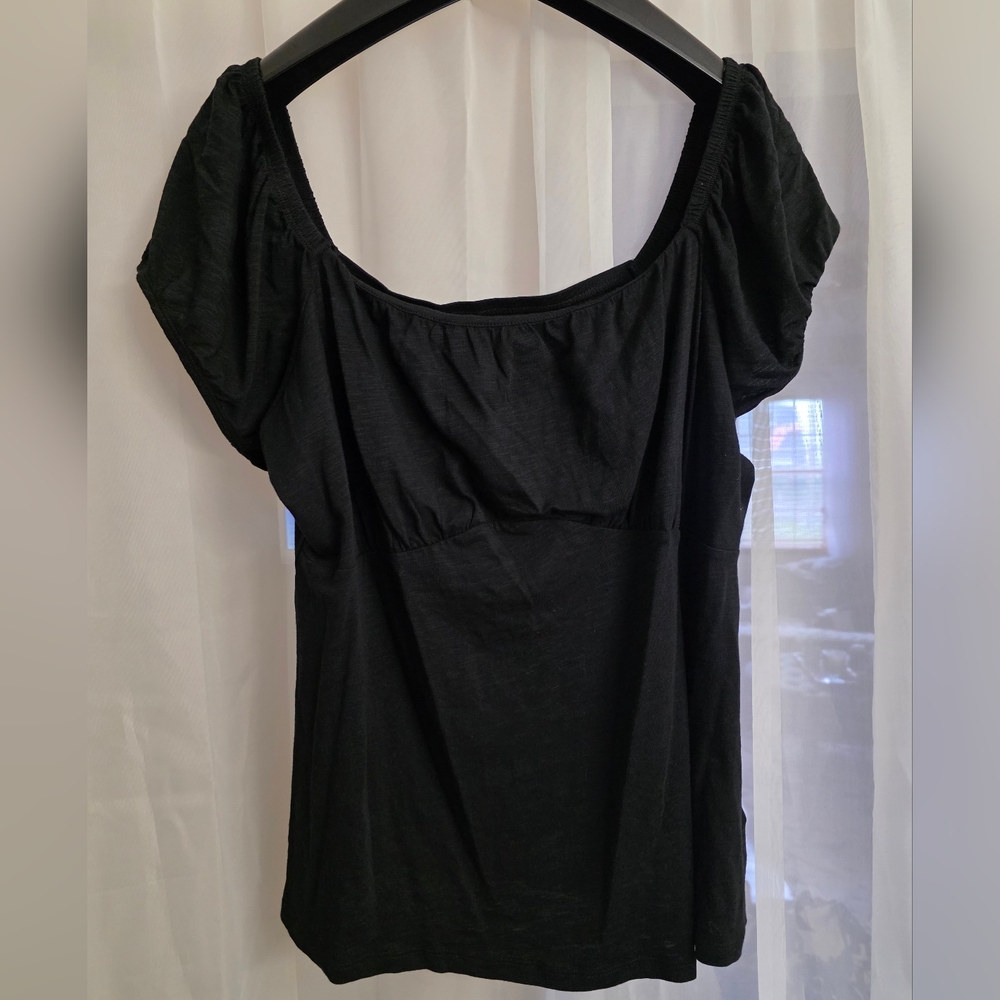 Torrid Black Ruched Puff Sleeve Blouse
